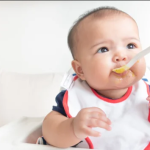 Manfaat Makanan Pendamping ASI (MPASI) dalam Mendukung Tumbuh Kembang Bayi